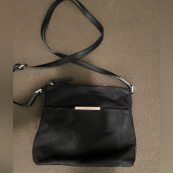 Calvin Klein Black Nylon Crossbody Bag Lightweight Adjustable Strap - Picture 9 of 9